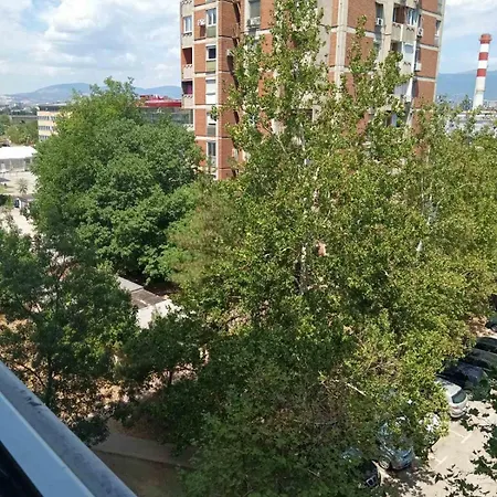 Апартаменти Cozy Near Center