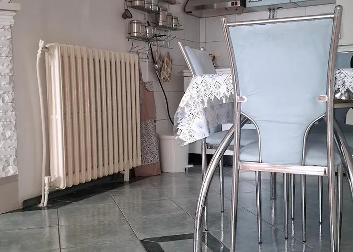 Апартаменти Cozy Near Center Скоп'є